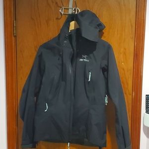 Arc'teryx Beta AR,Size Small, Black